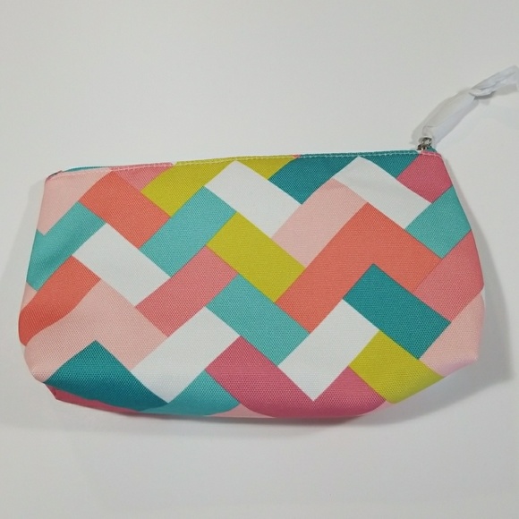 B4G1 Clinique cosmetic bag - Picture 2 of 3